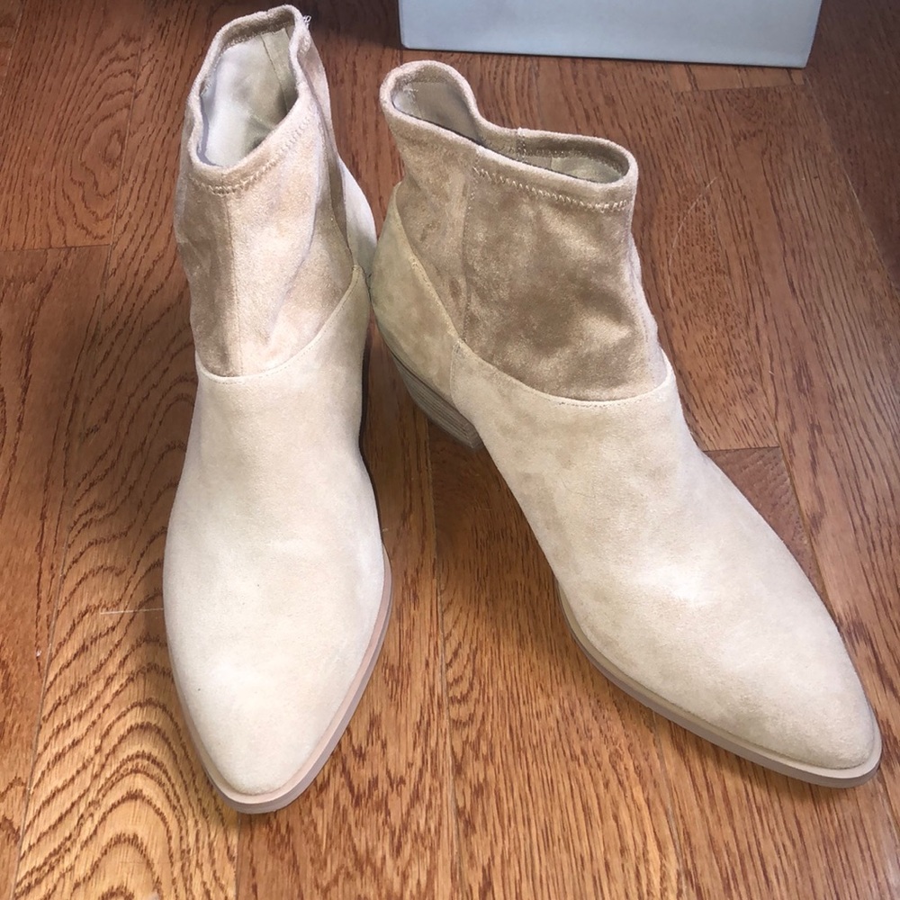 Sole Society Nannah Strech Bootie